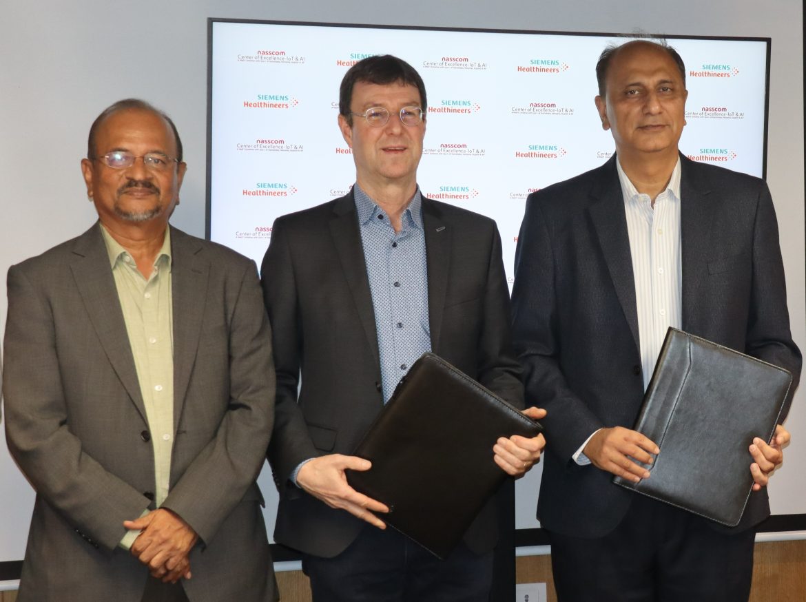 Left - Dileep Mangsuli, Head of Siemens Healthineers Development Center, Peter Schardt, Chief Technology Officer, Siemens Healthineers, and Right - Sanjeev Malhotra-CEO, nasscom CoE AI IOT